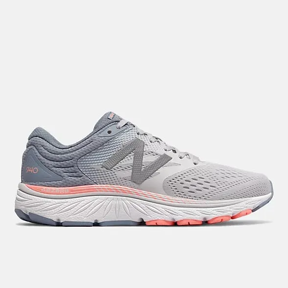 New Balance Women's 940v4 (SALE)