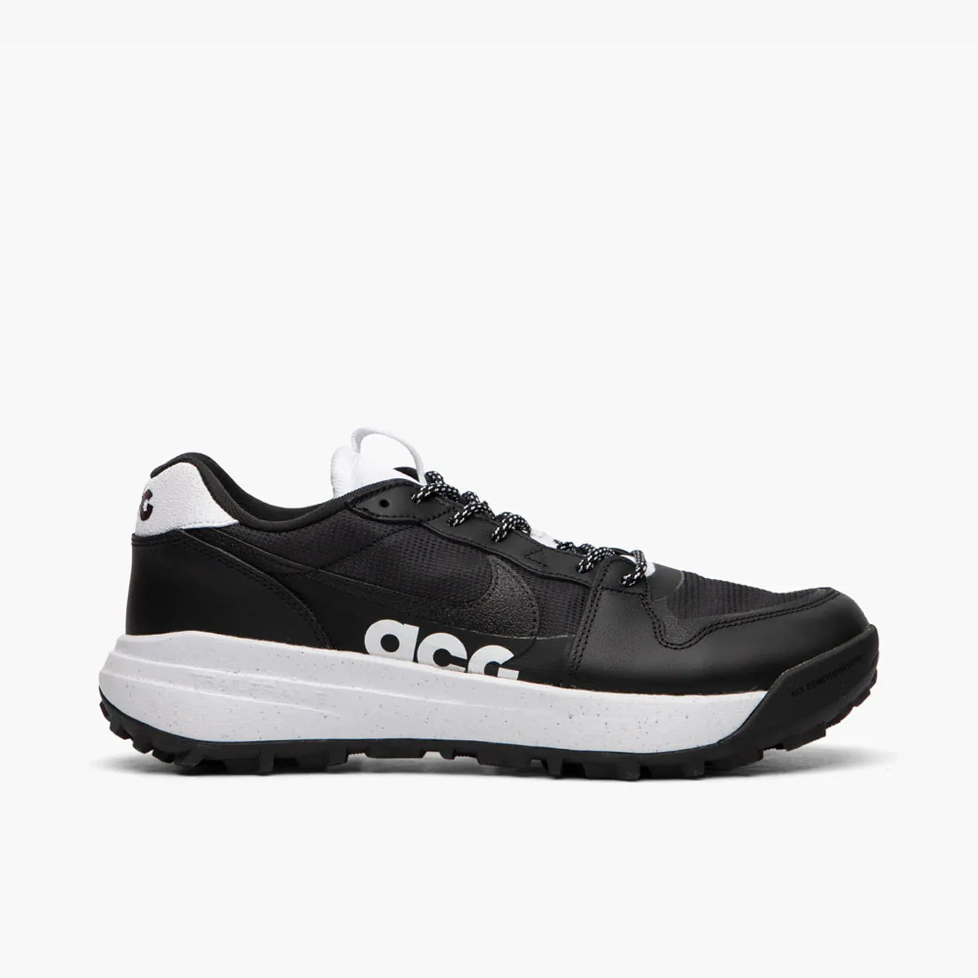 Nike Footwear Nike ACG Lowcate Black / White