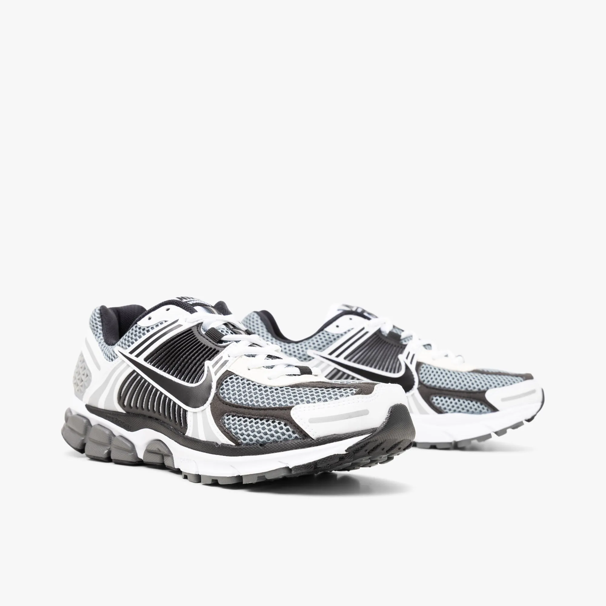 Nike Footwear Nike Zoom Vomero 5 SE SP Dark Grey / Black - White