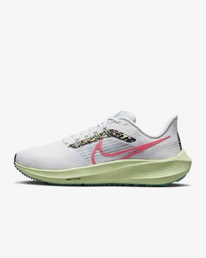 Nike Women's Pegasus 39 (SALE)