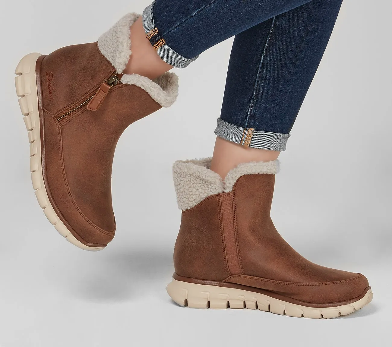 Skechers Synergy Collab WIDE
